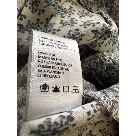 Paper Crane Womens Tiered Floral Top Green boho Blouse Medium M - Picture 7 of 7